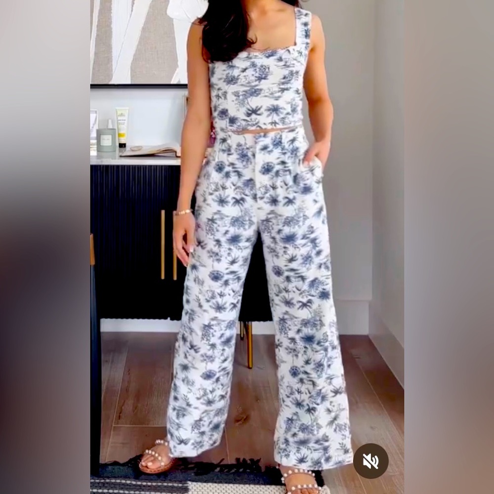 Abercrombie linen two piece set